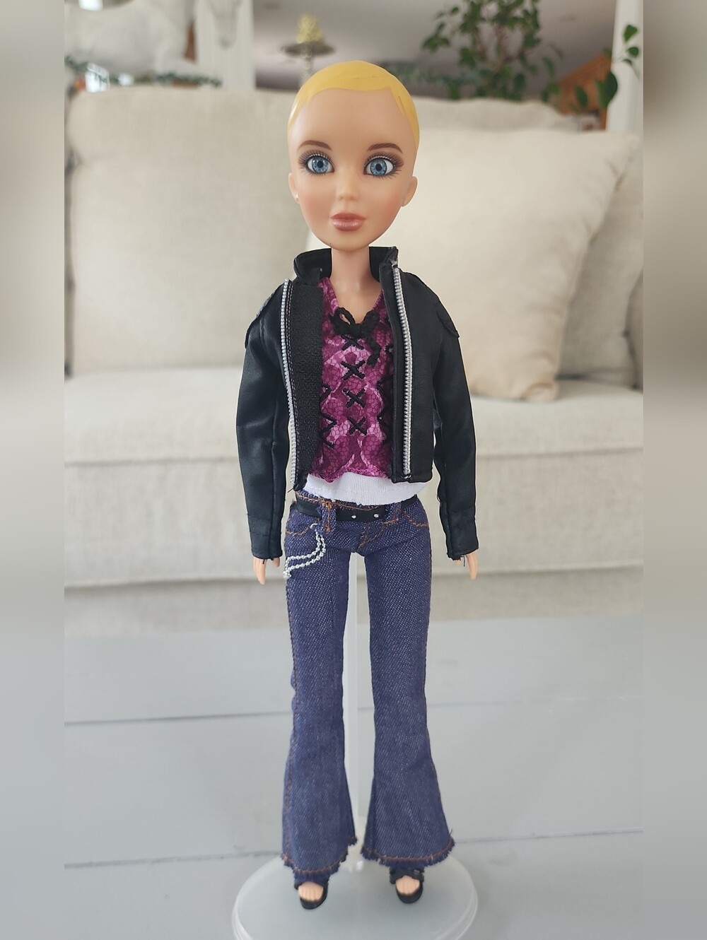 Spin Master Liv Fashion Doll Sophie Blonde In Liv Clothing and Shoes Outfit